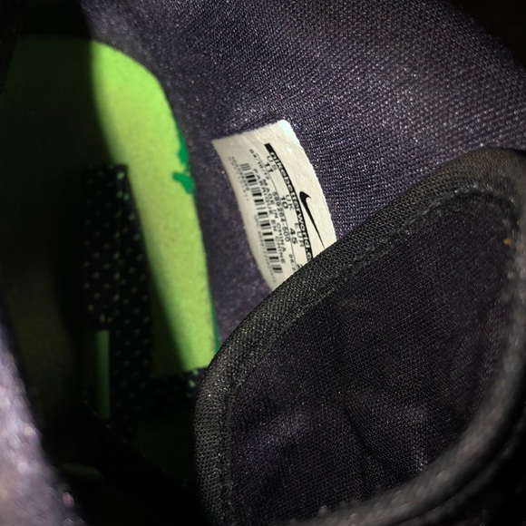 Lebron soldiers size 11 - Picture 3 of 3